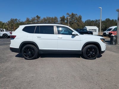 2023 Volkswagen Atlas 3.6L V6 SE w/Technology