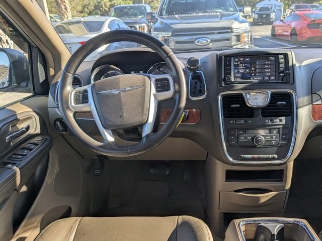 2015 Chrysler Town & Country Touring