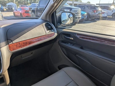 2015 Chrysler Town & Country Touring