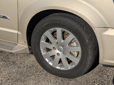 2015 Chrysler Town & Country Touring