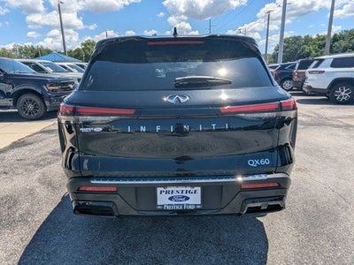 2023 INFINITI QX60 LUXE