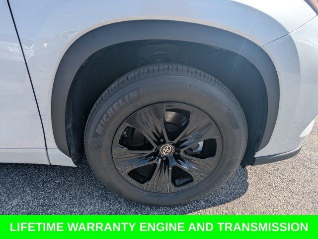 2024 Toyota Highlander Hybrid XLE NIGHTSHADE