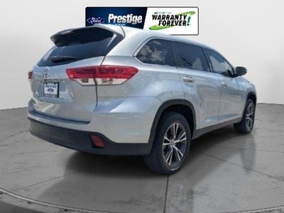 2019 Toyota Highlander LE
