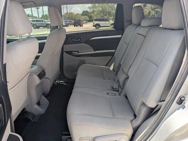 2019 Toyota Highlander LE
