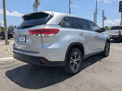 2019 Toyota Highlander LE