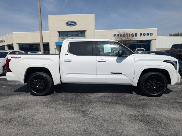 2022 Toyota Tundra SR5