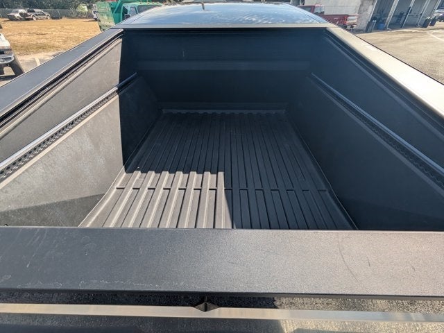 2024 Tesla Cybertruck Base