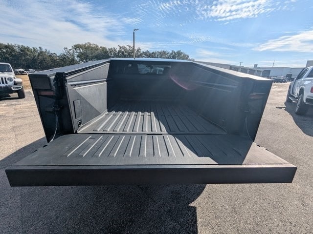 2024 Tesla Cybertruck Base