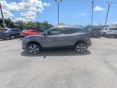 2022 Nissan Rogue Sport SL