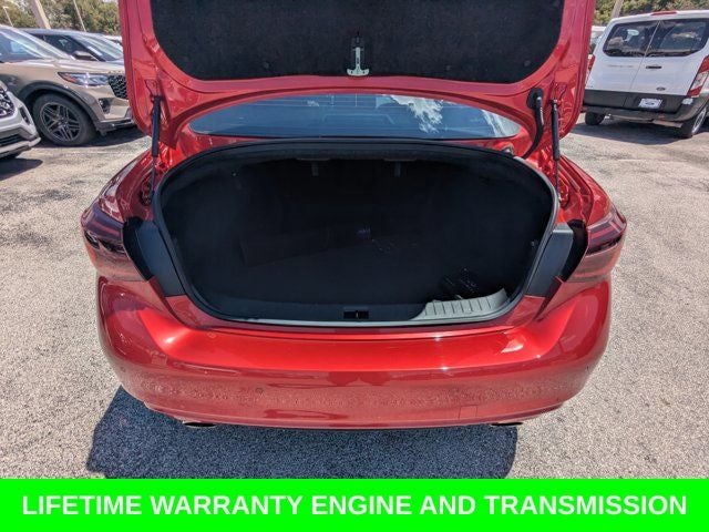 2023 INFINITI Q50 LUXE
