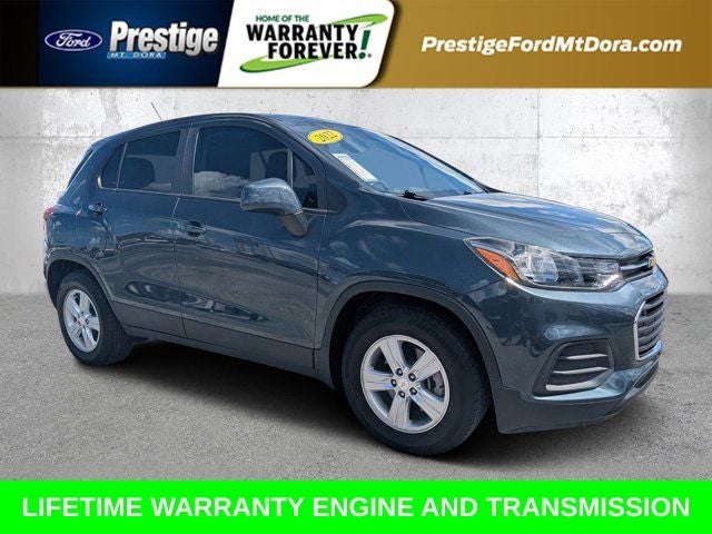 2022 Chevrolet Trax LS's photo