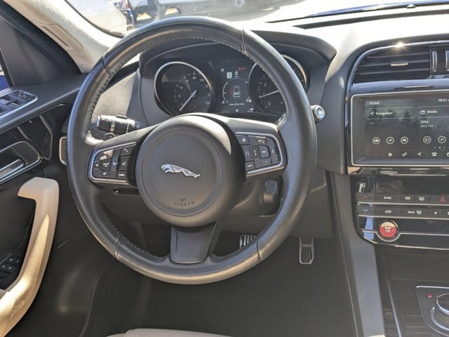 2019 Jaguar F-PACE 25t Premium