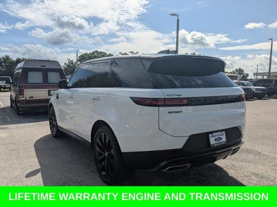 2025 Land Rover Range Rover Sport SE