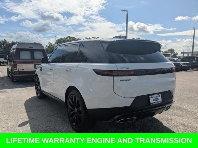 2025 Land Rover Range Rover Sport SE