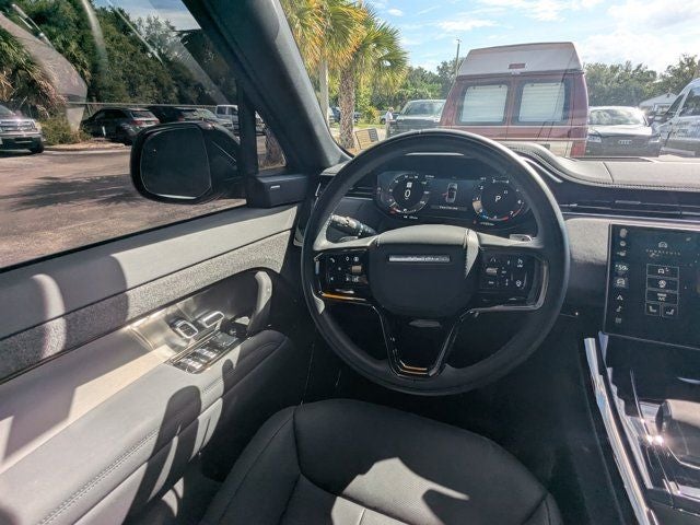 2025 Land Rover Range Rover Sport SE