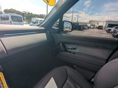 2025 Land Rover Range Rover Sport SE