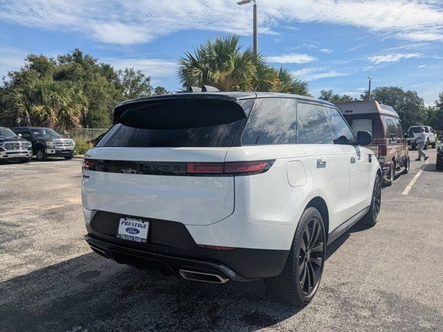2025 Land Rover Range Rover Sport SE