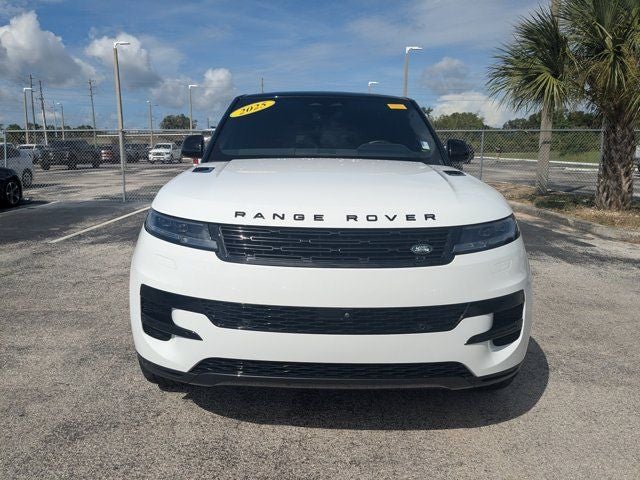2025 Land Rover Range Rover Sport SE