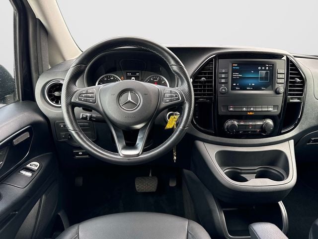 2023 Mercedes-Benz Metris Passenger