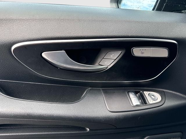 2023 Mercedes-Benz Metris Passenger
