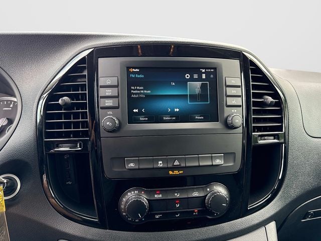 2023 Mercedes-Benz Metris Passenger